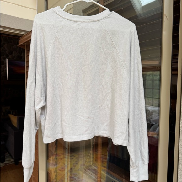 Spiritual Gangster White Sweatshirt with Heart Detail - Picture 6 of 6